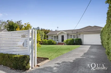 166 Kunyung Rd, Mount Eliza, VIC 3930