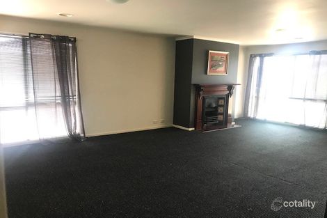 Property photo of 12 Fergus Court Sydenham VIC 3037