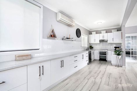 Property photo of 56 Forbes Crescent Engadine NSW 2233
