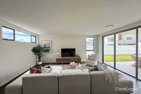 Property photo of 42 Glenholme Way Gledswood Hills NSW 2557