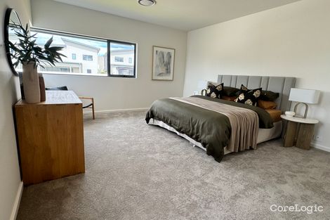 Property photo of 42 Glenholme Way Gledswood Hills NSW 2557