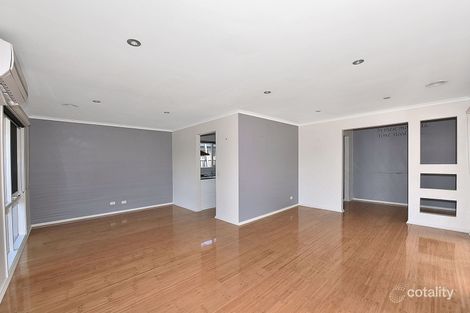 Property photo of 30 Dunrossil Drive Sunbury VIC 3429