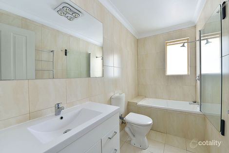 Property photo of 30 Dunrossil Drive Sunbury VIC 3429