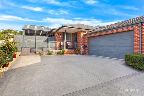 Property photo of 2/5 Munduran Close Albion Park NSW 2527