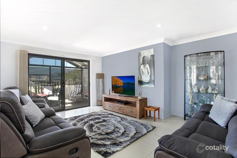 Property photo of 2/5 Munduran Close Albion Park NSW 2527