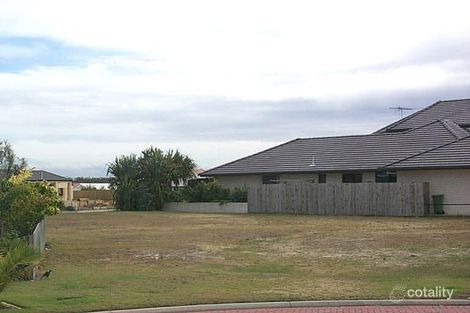 14 Topsail Cct, Banksia Beach, QLD 4507