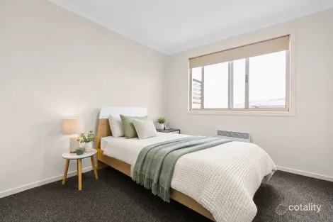 Property photo of 11 Pine Way Pakenham VIC 3810