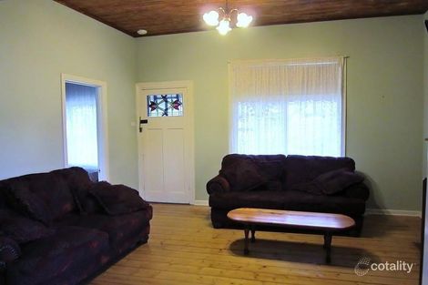 Property photo of 52 Victoria Street Eaglehawk VIC 3556