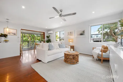 9 TRANTERS AVE, CAMP HILL, QLD 4152