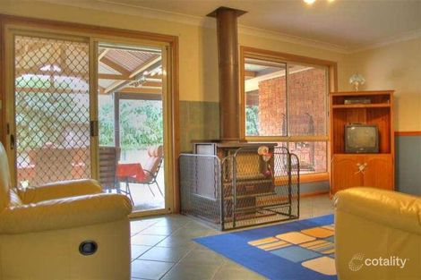Property photo of 8 Elanora Place Glenfield Park NSW 2650
