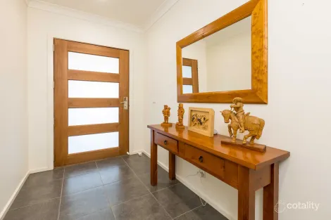 Property photo of 5 Henrys Run Drive Mildura VIC 3500