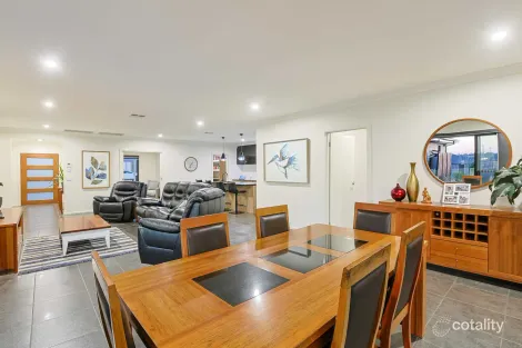 Property photo of 5 Henrys Run Drive Mildura VIC 3500