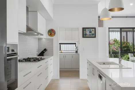 Property photo of 18 Wheatfield Street Kalbar QLD 4309