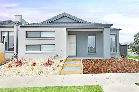 Property photo of 69 Oshannassy Parade Lucas VIC 3350