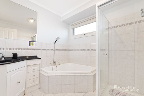 Property photo of 13 Leatherwood Grove Meadow Heights VIC 3048