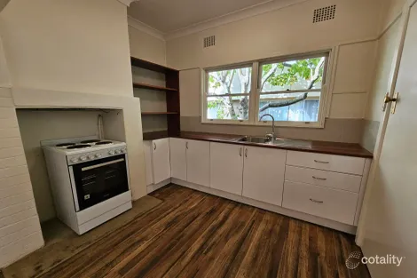 Property photo of 2 Arthur Street Mittagong NSW 2575