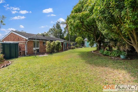 10 Shoreview Cl, Point Clare, NSW 2250