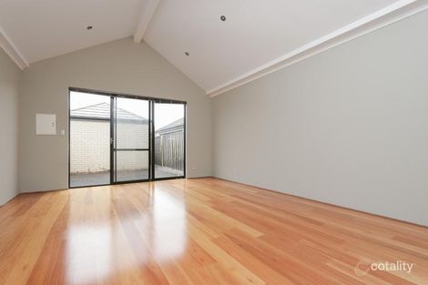 Property photo of 17 Riverland Drive Ellenbrook WA 6069