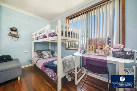 Property photo of 25 Brain Avenue Lurnea NSW 2170