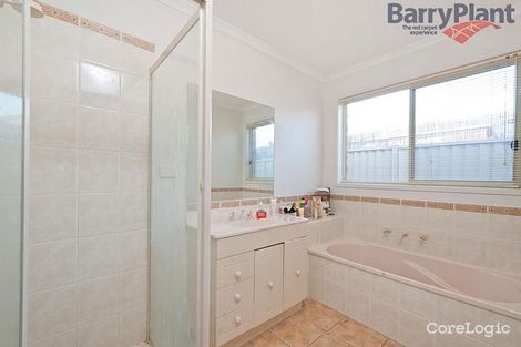 Property photo of 10 Hanna Street Point Cook VIC 3030