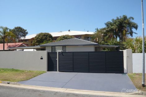 39 Sovereign Dr, Mermaid Waters, QLD 4218