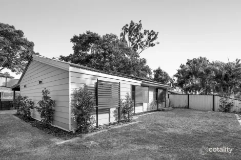 Property photo of 17 Border Court Brassall QLD 4305