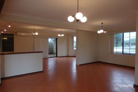 Property photo of 2 Fordred Place Parmelia WA 6167