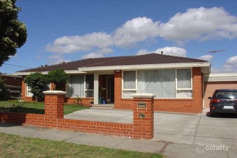 Property photo of 18 Outlook Drive Dandenong North VIC 3175