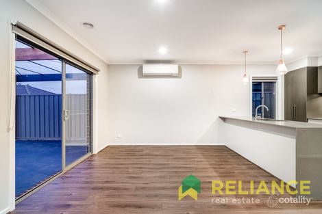 Property photo of 11 Raspberry Way Kurunjang VIC 3337