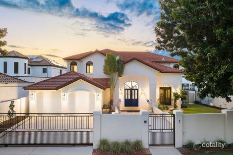 Property photo of 7 Ipsley Drive Broadbeach Waters QLD 4218
