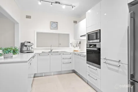 Property photo of 30 Adamson Avenue Thornleigh NSW 2120