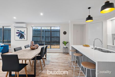 Property photo of 8A Beddoe Avenue Brighton East VIC 3187