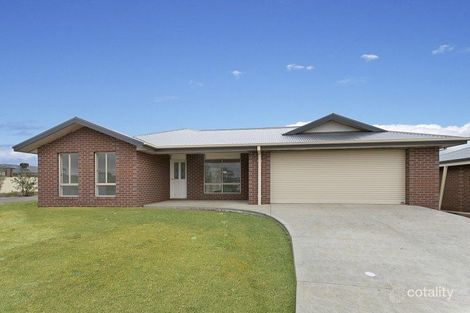 Property photo of 35 Pauline Way Kilmore VIC 3764