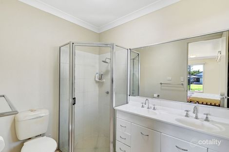 Property photo of 24 Seabrook Circuit Bushland Beach QLD 4818