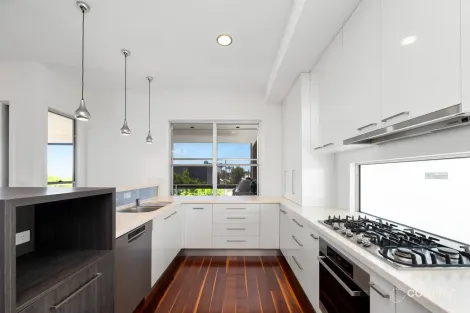 Property photo of 86 Newman Avenue Camp Hill QLD 4152