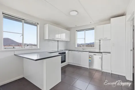 1/33 Mason St, Claremont, TAS 7011