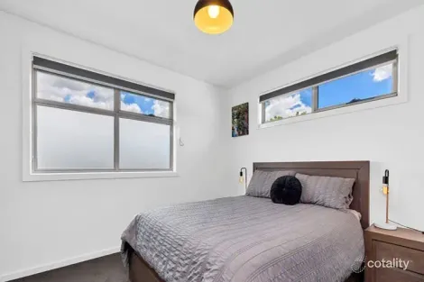 Property photo of 2/30 View Street Glenroy VIC 3046