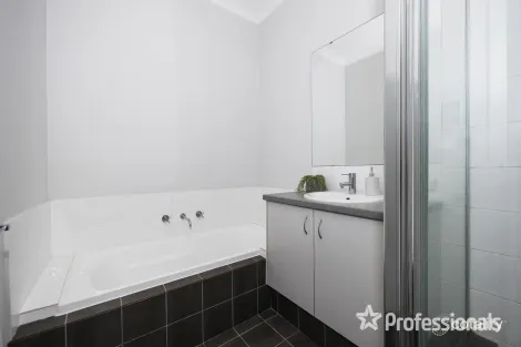 Property photo of 28 Flecker Promenade Aveley WA 6069