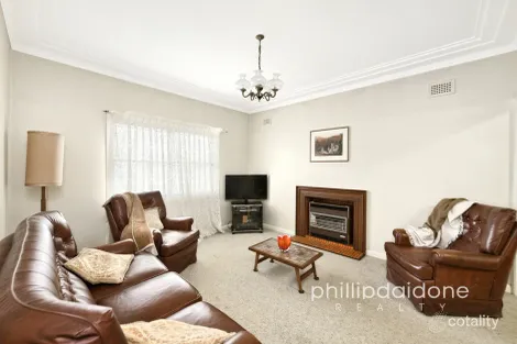 Property photo of 27 Wilga Street Regents Park NSW 2143