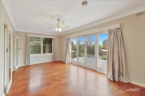 Property photo of 48 Caley Crescent Narrabundah ACT 2604