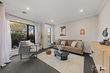 Property photo of 27 Solitude Crescent Point Cook VIC 3030