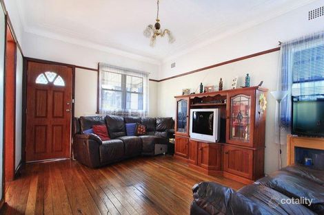 Property photo of 101 Northcliffe Drive Lake Heights NSW 2502