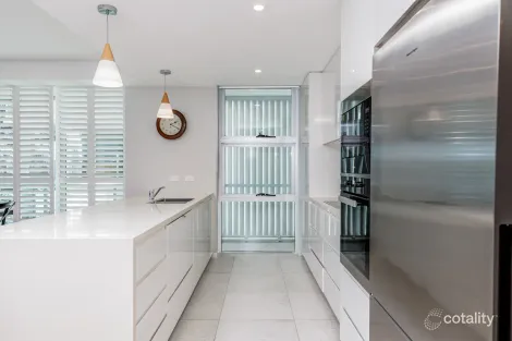 Property photo of 38/24 Prince Edward Parade Redcliffe QLD 4020