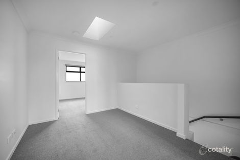 Property photo of 4 Ansons Walk Werribee VIC 3030
