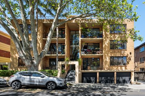 2/27 Dickens St, Elwood, VIC 3184