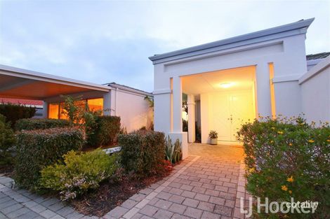 Property photo of 15 Pesaro Green Secret Harbour WA 6173