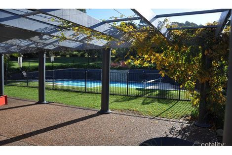 Property photo of 2 Bangalow Close Tumbi Umbi NSW 2261
