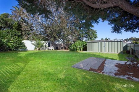 Property photo of 33 Andrew Crescent Mount Warrigal NSW 2528
