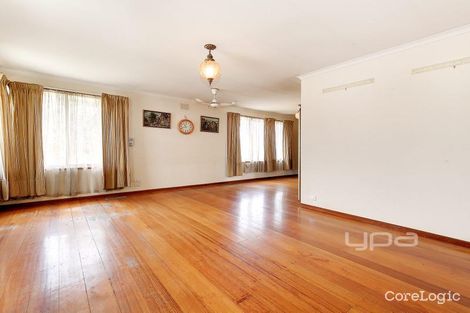 Property photo of 2 Hardy Close Gladstone Park VIC 3043