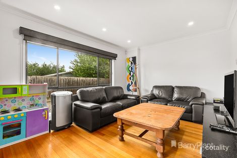 Property photo of 2/27 Eleebana Avenue Hughesdale VIC 3166